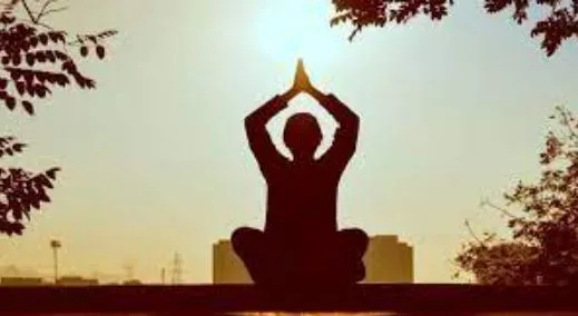 बरेली: 525 स्थानों पर हजारों लोगों ने किया योग