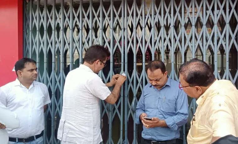बरेली: बीयूएमएस डॉक्टर एलोपैथी से कर रहा था बच्ची का इलाज, अस्पताल सील