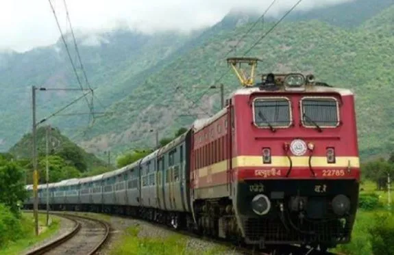 बरेली: अमरनाथ यात्रा के चलते जम्मू जाने वाली ट्रेनों में बढ़ी वेटिंग