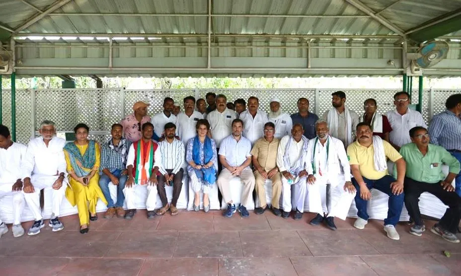 बरेली: राहुल और प्रियंका गांधी से मिले जिले के कांग्रेसी