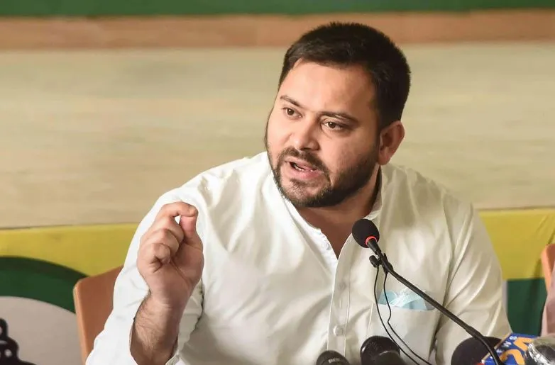 महाराष्ट्र संकट के लिए भाजपा जिम्मेदार, गैर भाजपा सरकार को अस्थिर करने में जुटी रहती है- तेजस्वी