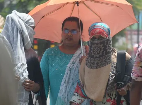 बरेली: दक्षिण से चल रही गर्म हवाओं ने पारा पहुंचाया 42 डिग्री