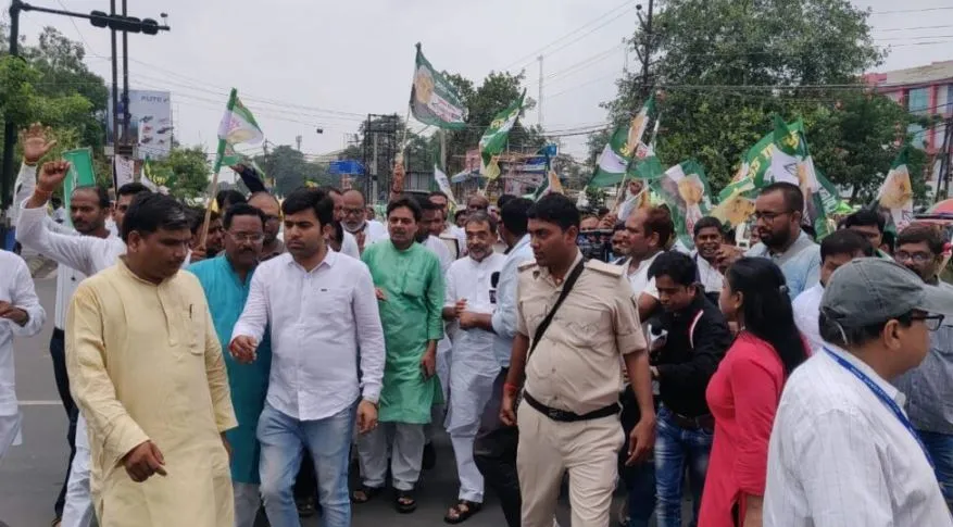 बिहार में निकाली गई आभार यात्रा, जातीय गणना के लिए जदयू ने नीतीश को दिया ‘धन्यवाद’