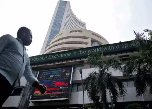 वैश्विक बाजारों में मजबूती के बीच बाजार तीसरे दिन भी बढ़त के साथ खुला