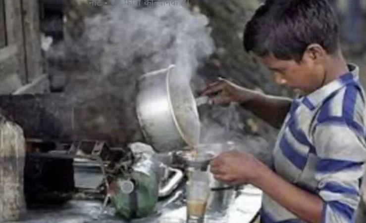 पीलीभीत: तीन नाबालिग होटल पर काम करते मिले , संचालकों को नोटिस