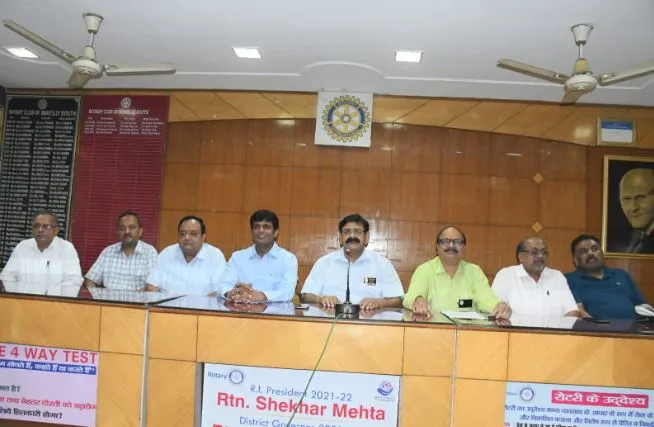बरेली: रोटरी क्लब की मेधावी छात्राओं लिए पहल, पढ़ाई की सुविधा के लिए देगा साइकिल