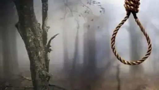 लखीमपुर-खीरी: जंगल में पेड़ से लटकता मिला शव, हत्या की आशंका