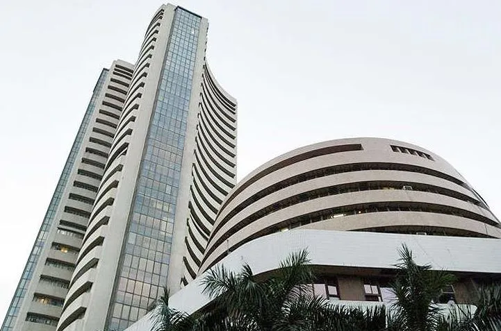 शेयर बाजार के शुरूआती कारोबार में नुकसान, सेंसेक्स 69 अंक नीचे
