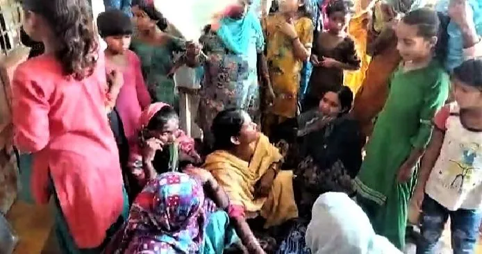 पीलीभीत: पहाड़गंज के कब्रिस्तान में एक साथ दफनाए गए पांच शव