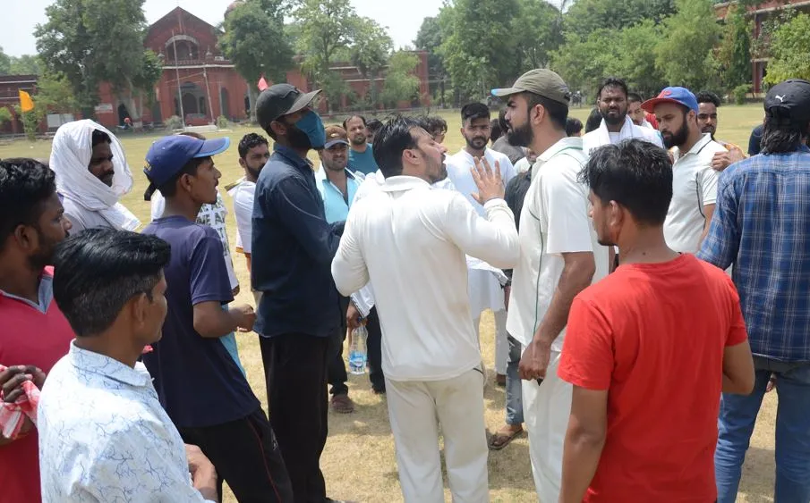 बरेली: एक्समैन व वैंपायर क्रिकेट क्लब ने जीते अपने-अपने मैच