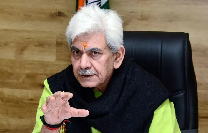 जम्मू-कश्मीर पुलिस बड़ी चुनौतियों से मुकाबला कर रही है- मनोज सिन्हा