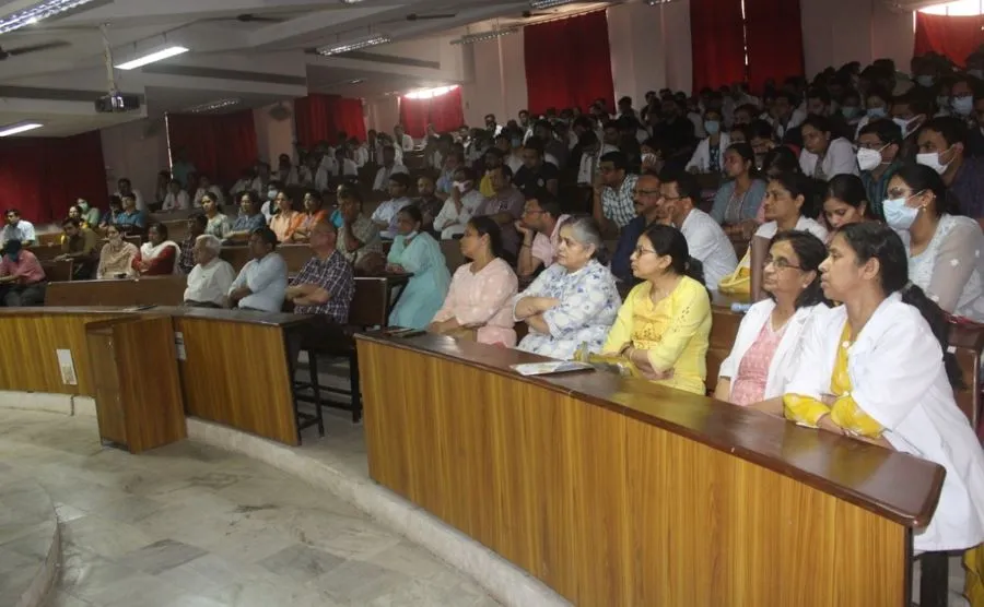 बरेली: महिला अस्पताल में भर्ती होने वाली हर दूसरी गर्भवती में खून की कमी