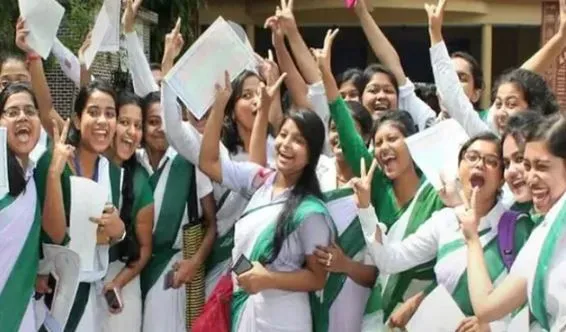 बंगाल बोर्ड कक्षा 12वीं परीक्षा का परिणाम घोषित, लड़कियों ने फिर मारी बाजी, 88.44 फीसदी छात्रों ने पाई सफलता