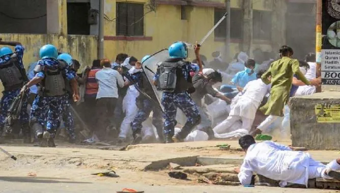 झारखंड: रांची हिंसा में दो लोगों की मौत, 11 पुलिसकर्मियों समेत दो दर्जन लोग घायल, इंटरनेट बंद