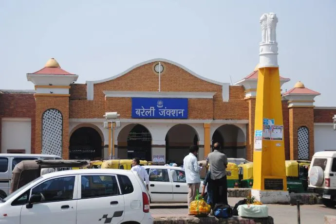 बरेली: यूपीएससी परीक्षा को लेकर जंक्शन पर व्यवस्थाएं बनाने के निर्देश