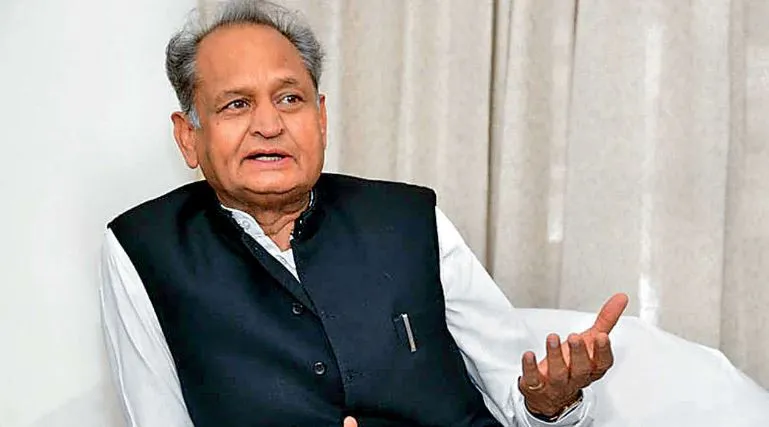 दिल्ली में सक्रिय और राहुल के मूवमेंट में शामिल होने पर भाई से बदला क्यूं: गहलोत