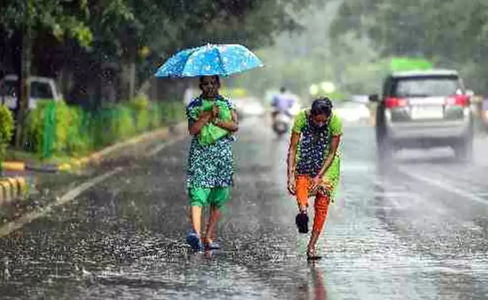 चंडीगढ: पश्चिमोत्तर में गर्मी से मिली राहत, बारिश से किसानों के मुरझाये चेहरे खिले