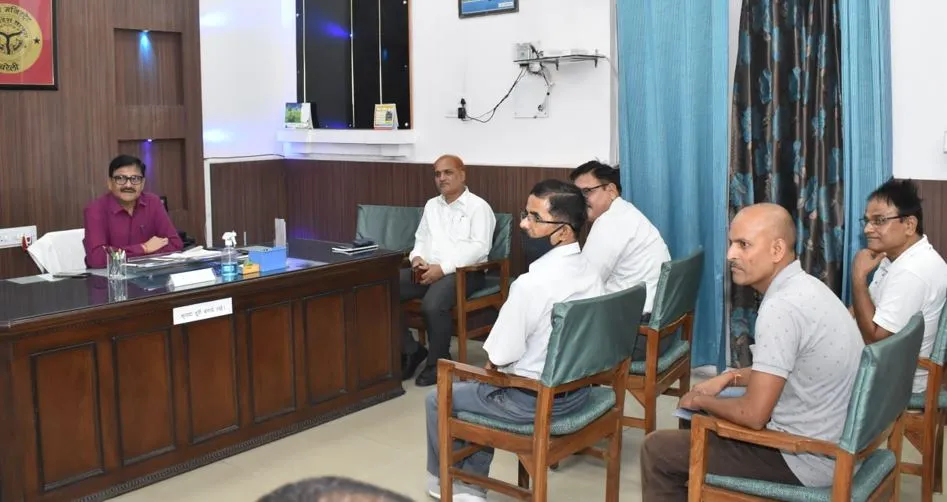 बरेली: अग्निपथ का उद्देश्य, हर नौजवान को मिले फौज में सेवा का मौका- जिलाधिकारी शिवाकांत द्विवेदी