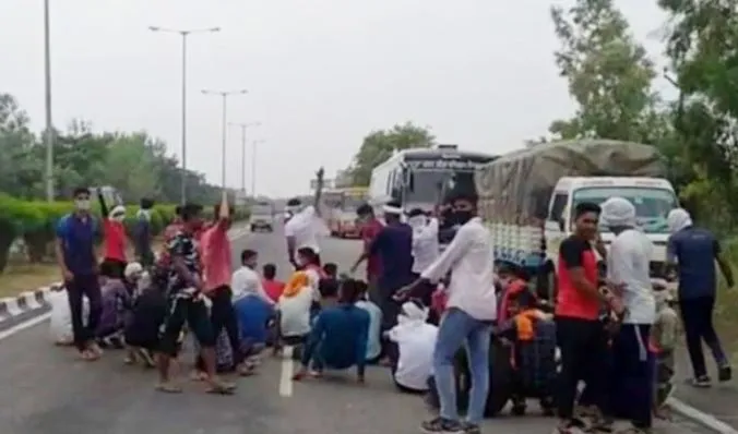 बरेली: अग्निपथ योजना को  लेकर फतेहगंज पश्चिमी में भी प्रदर्शन, हाईवे पर जाम लगाने की कोशिश