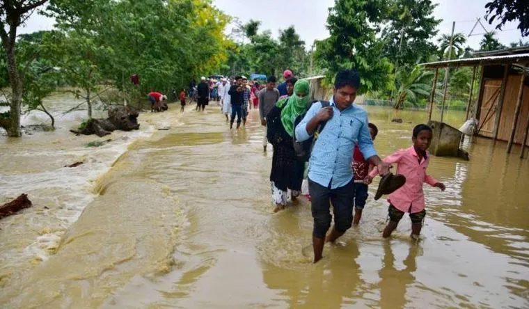 त्रिपुरा में बाढ़ के कारण दो हज़ार से ज्यादा लोगों को हटाया गया, विस्थापितों ने राहत शिविरों में शरण ली