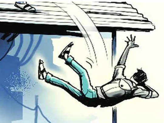 रुद्रपुर: छत से गिरकर युवक की मौत