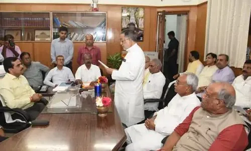 विधान परिषद चुनाव: राजग प्रत्याशियों ने दाखिल किया नामांकन पत्र, सीएम नीतीश हुए शामिल