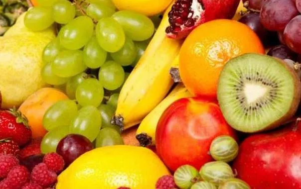 बरेली: एमडीएम पर महंगाई की मार, छह सालों से चार रुपये के हिसाब से ही बांटे जा रहे फल