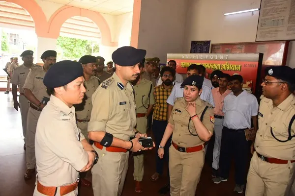 मुरादाबाद : अग्निपथ का असर! यात्रियों का ट्रेनों में कम हुआ सफर