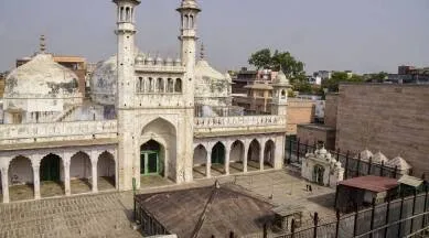 ज्ञानवापी को लेकर लगाए गए विवादित पोस्टर, पुलिस ने सनातन संघ के पांच लोगों को किया गिरफ्तार