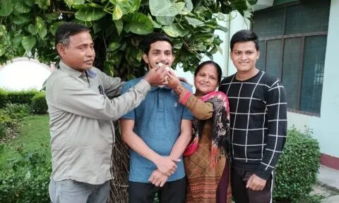 हल्द्वानी के हिमांशु ने किया सीडीएस में देश टॉप, बधाई देने वालों का लगा तांता