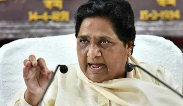 लखनऊ : कुछ और बड़े नेताओं पर गिर सकती है गाज, मायावती 30 जून को बैठक कर लेंगी क्लास
