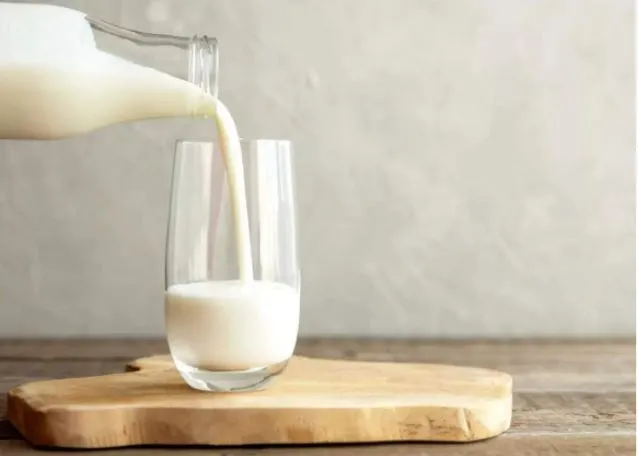 Health Tips: इस तरह पिएं दूध, रहेंगे फिट एंड फाइन