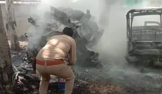 शाहजहांपुर: निगोही के पुलिस मालखाना में लगी आग, धू-धूकर जल गईं गाड़ियां