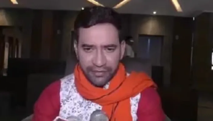 Bypolls Results 2022 : आजमगढ़ से निरहुआ ने खिलाया कमल, जनता को दिया धन्यवाद