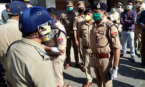 यूपी में नहीं दिखा भारत बंद का असर ,हर ज़िले में हाई-अलर्ट पर है पुलिस