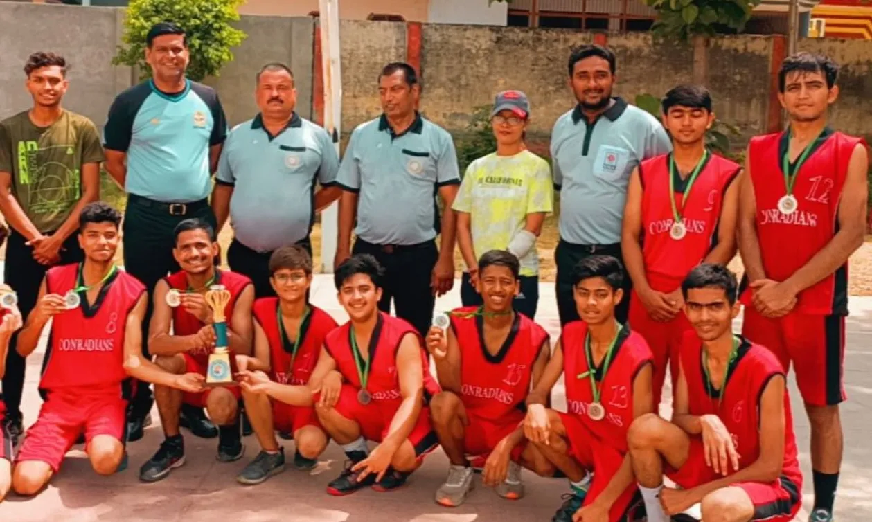 बरेली: जोनल स्टेट बास्केटबॉल जूनियर चैंपियनशिप में बरेली टीम को मिला रजत पदक