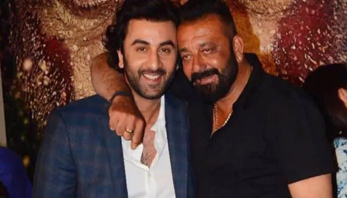 संजय दत्त को अपनी जिंदगी का हीरो मानते हैं रणबीर कपूर, कहा- मुझे अपने बेटे और छोटे भाई की तरह ट्रीट करते हैं