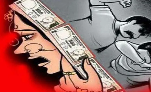 पीलीभीत: दहेज की मांग पूरी न होने पर दो विवाहिताओं को पीटकर निकाला