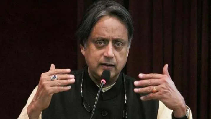 प्रधानमंत्री को इस्लामोफोबिया की घटनाओं के ‘बढ़ने’ पर ‘चुप्पी’ तोड़नी चाहिए: शशि थरूर