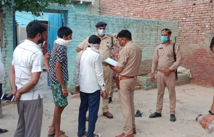 बदायूं: बुजुर्ग दंपती की हत्या, अलग-अलग घरों में मिले शव