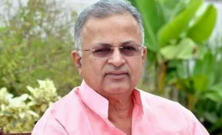 होटलों में आराम कर रही सरकार, जनता के बुरे हाल: सिंघवी