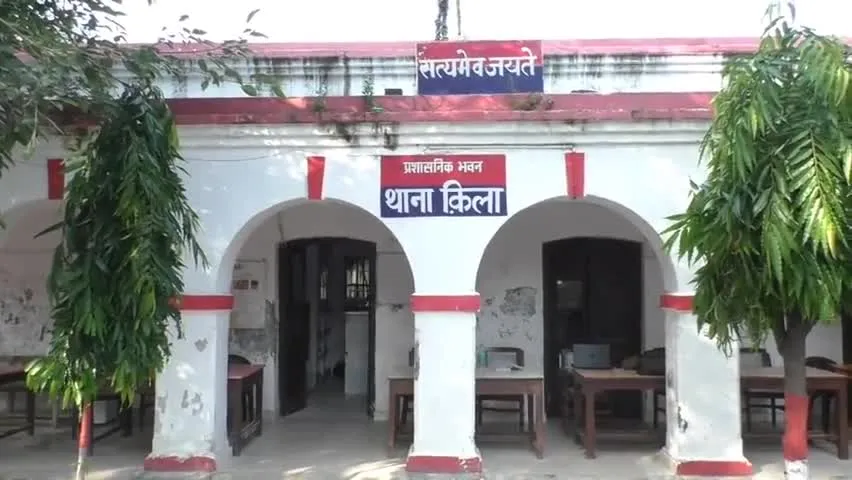 बरेली: प्रेमिका के लिए पत्नी के सिर पर मारा सब्बल, बात -बात पर तान देता था तमंचा