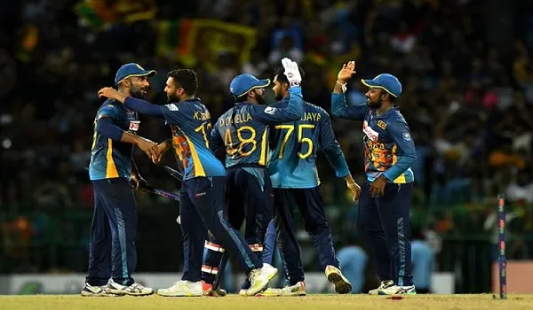 SL vs AUS: श्रीलंका ने आखिरी गेंद पर जीत दर्ज कर 30 साल बाद जीती ऑस्ट्रेलिया से वनडे सीरीज