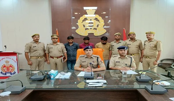 बिजनौर: चोरी की ट्रैक्टर-ट्रॉलियों के साथ तीन गिरफ्तार