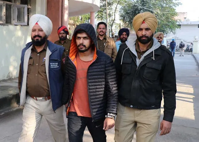 मूसेवाला हत्याकांड: लॉरेन्स बिश्नोई ने कबूली हत्या को अंजाम देने की बात, पूछताछ के बाद शूटर्स की धरपकड़ के लिए नेपाल पहुंची दिल्ली पुलिस