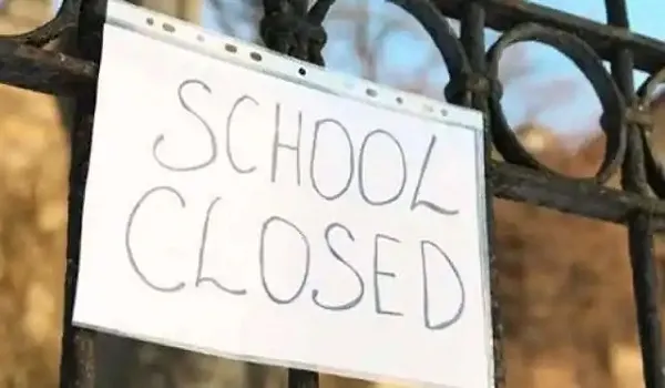 Sri Lanka crisis: श्रीलंका में आर्थिक संकट से बिगड़े हालात, स्कूल बंद करने की आई नौबत