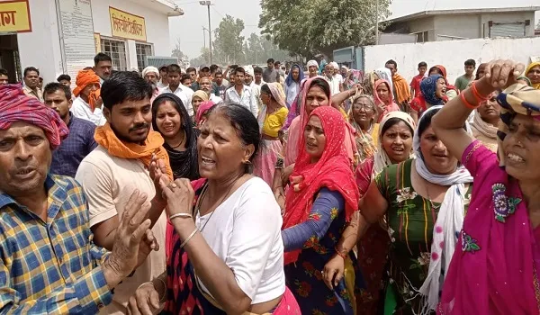 रामपुर: मिल में टैंक की सफाई कराते समय ठेकेदार और मजदूर की मौत, हंगामा