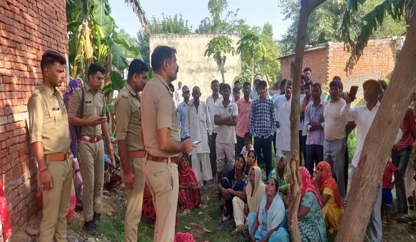 अमरोहा: गृह क्लेश के चलते युवक ने लगाई फांसी, परिजनों में मचा कोहराम