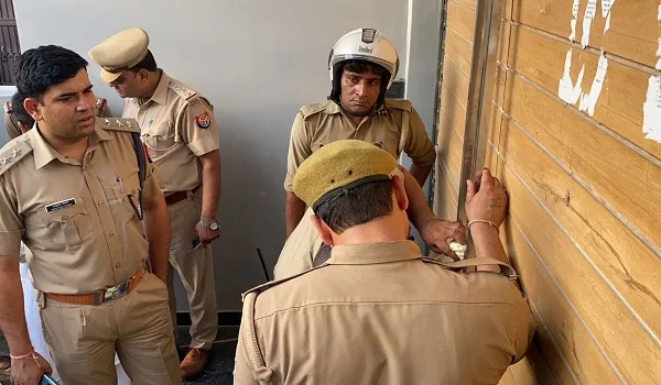 मुरादाबाद: सपा नेता यूसुफ मलिक के दो भाइयों की अचल संपत्ति सीज