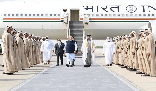 जर्मनी से यूएई पहुंचे पीएम मोदी, राष्ट्रपति शेख मोहम्मद बिन जायद ने किया स्वागत